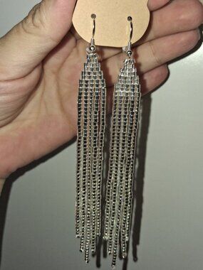 ✨ NWT Handmade Beaded Silver Fringe Earrings Liquid Metal Long Statement ✨